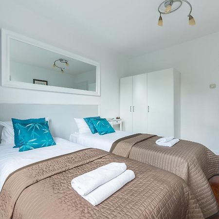 Unitapartament Short Rent Apartment In Warsaw By Metro Station Rondo Onz Apart With 3Bedrooms 22 Exteriér fotografie