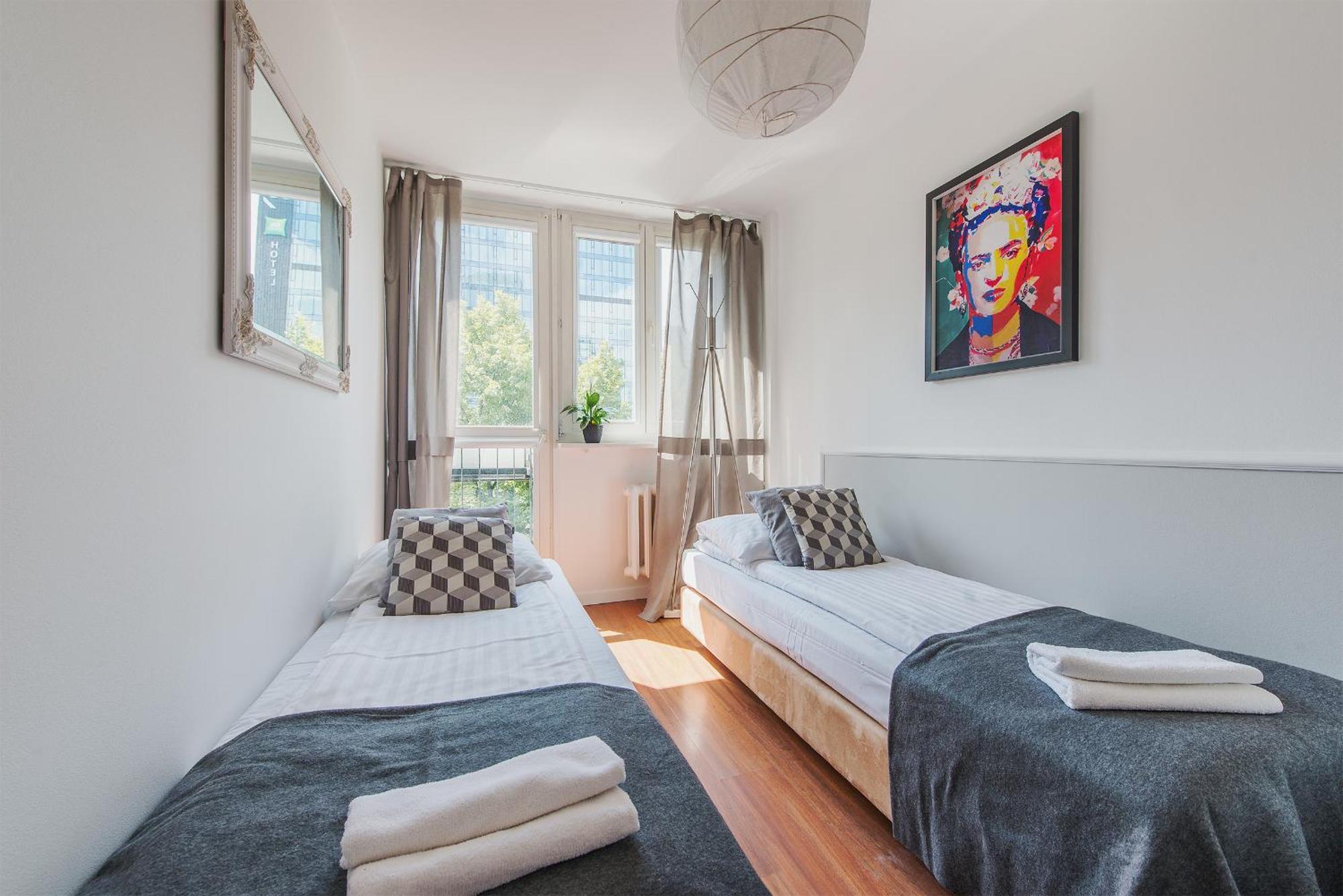 Unitapartament Short Rent Apartment In Warsaw By Metro Station Rondo Onz Apart With 3Bedrooms 22 Exteriér fotografie